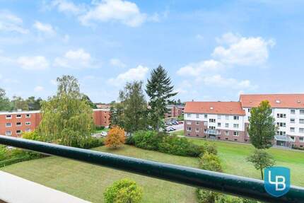 Exklusives Wohnen am Großen Plöner See: Neuwertig renovierte 3-Zimmer-Wohnung 3 zimmer