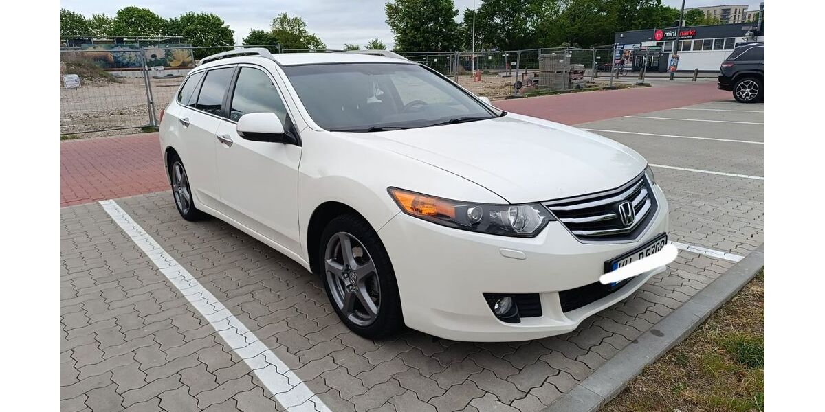 Honda Accord 203.000 km 7.200 &euro; Hamburg 21147