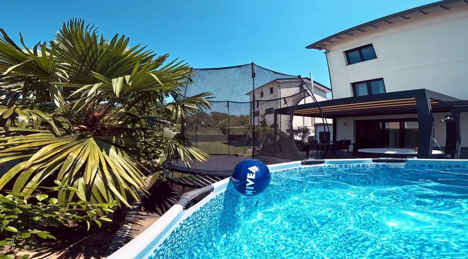 Doppelhaushälfte March - 7.5 Zimmer, 275 m&sup2;, 1.230.000&euro; | Angebot:24641570