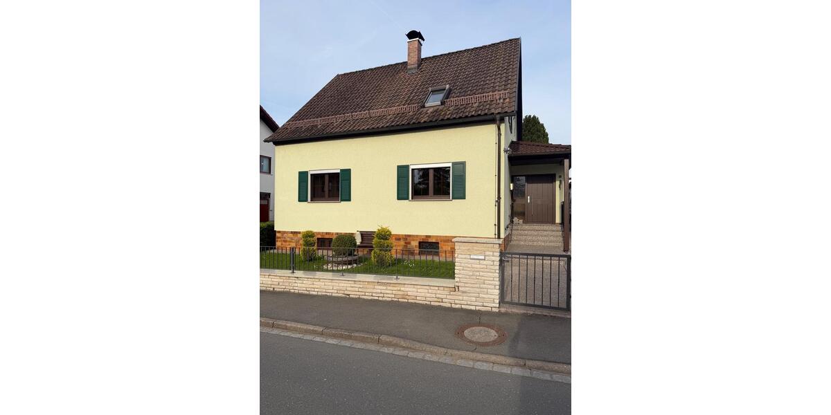 Einfamilienhaus Sonnefeld - 5 Zimmer, 125 m&sup2;, 1.450&euro; | Angebot:26533255