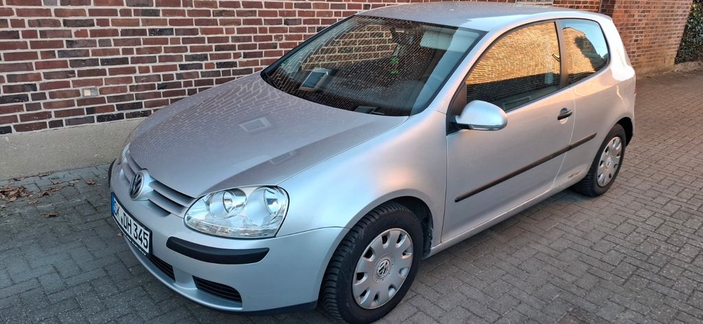 VW Golf 103.000 km 3.200 &euro; Bleckede 21354