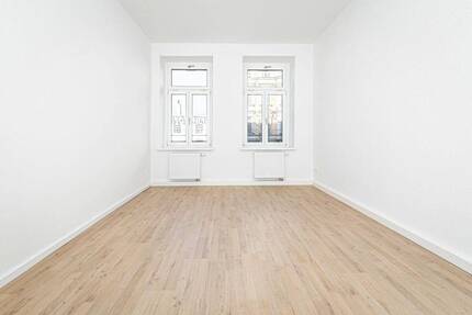 Altbaucharme & moderner Komfort - 3 Zimmer mit Parkett und Dusche in der Mockauer Straße 3 zimmer