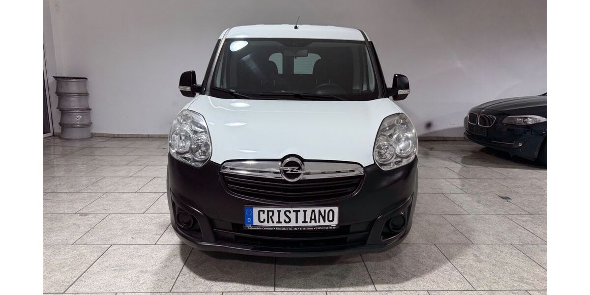Opel Combo 105.658 km 5.499 &euro; Köln 51107