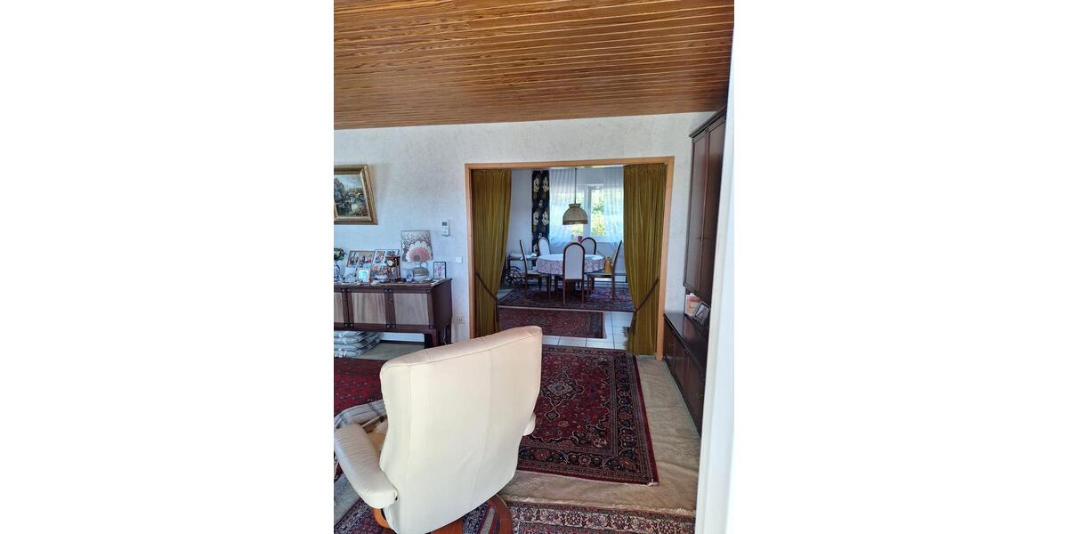 Einfamilienhaus Sankt Georgen im Schwarzwald - 7 Zimmer, 190 m&sup2;, 375.000&euro; | Angebot:26324759