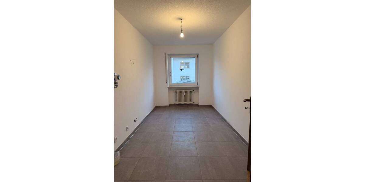 Etagenwohnung Weißenburg - 2 Zimmer, 68 m&sup2;, 590&euro; | Angebot:26555265