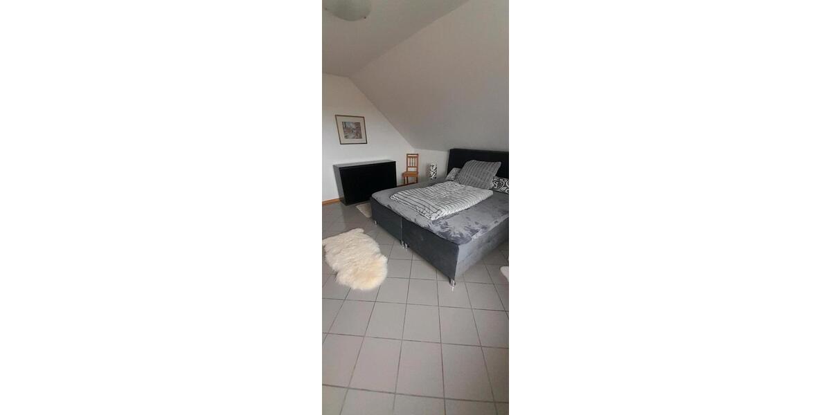 Dachgeschoßwohnung Erwitte - 4 Zimmer, 115 m&sup2;, 750&euro; | Angebot:25221232