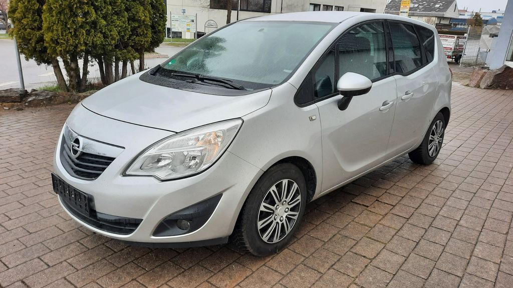 Opel Meriva 179.600 km 1.990 &euro; Holzgerlingen 71088