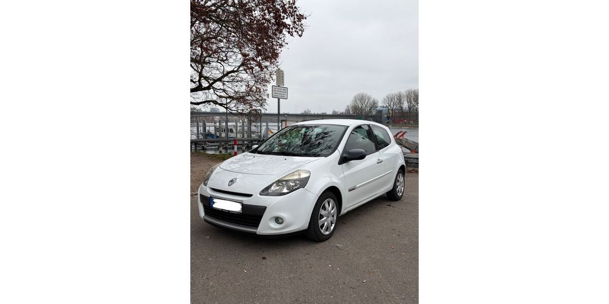 Renault Clio 175.044 km 1.950 &euro; Reichenau 78479