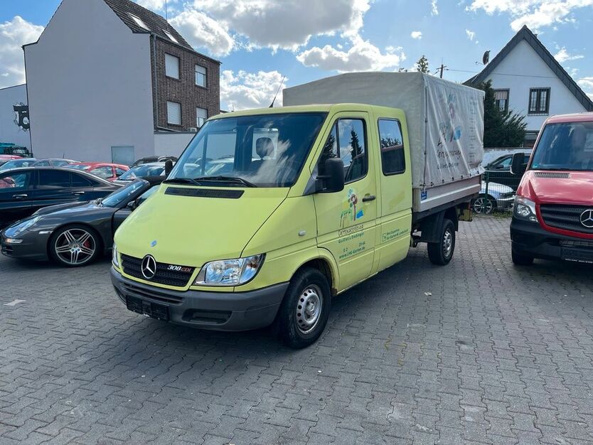 Mercedes-Benz Sprinter 194.000 km 3.790 € Mönchengladbach 41063
