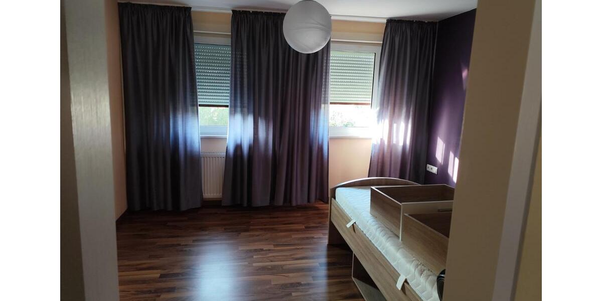 Doppelhaushälfte Murrhardt - 4 Zimmer, 90 m&sup2;, 1.200&euro; | Angebot:24658340