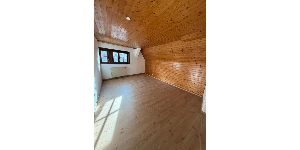 Dachgeschoßwohnung Gernsbach - 2 Zimmer, 70 m&sup2;, 770&euro; | Angebot:26351340