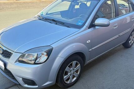 Kia Rio 37.800 km 5.400 &euro; Sinn 35764
