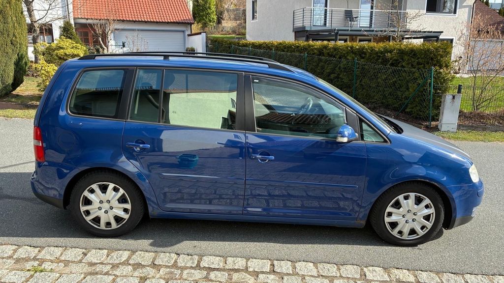 VW Touran 291.000 km 2.000 &euro; Wernberg-Köblitz 92533