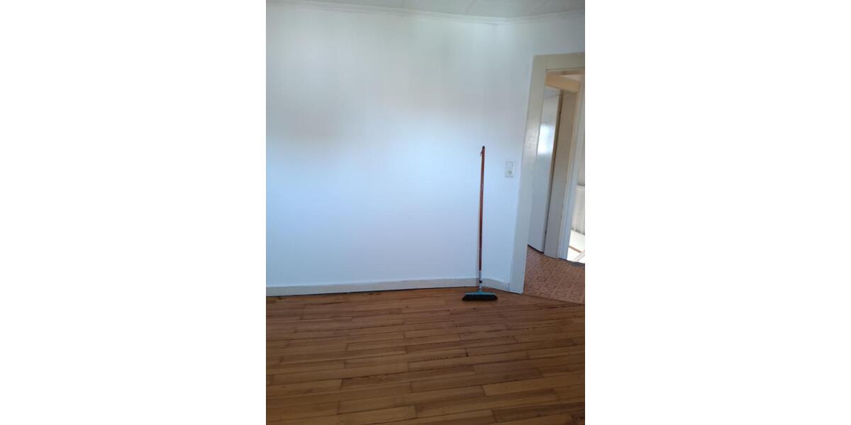 Dachgeschoßwohnung Saarlouis - 4 Zimmer, 65 m&sup2;, 470&euro; | Angebot:26449157