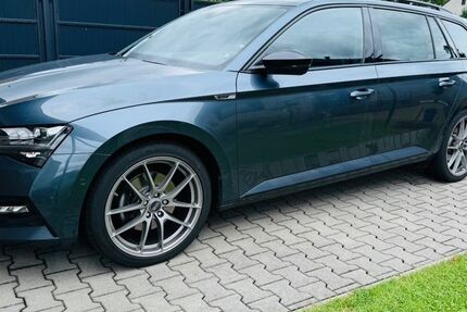 Skoda Superb 102.800 km 22.500 &euro; Meerane 08393