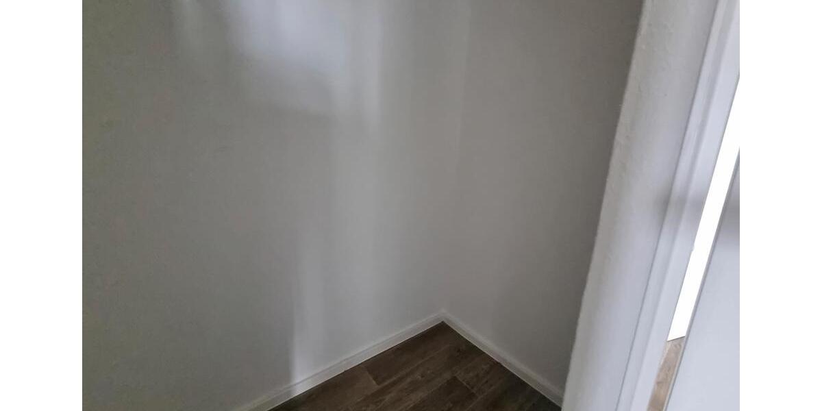 Etagenwohnung Halle (Saale) Nietleben - 4 Zimmer, 111 m&sup2;, 780&euro; | Angebot:26233703