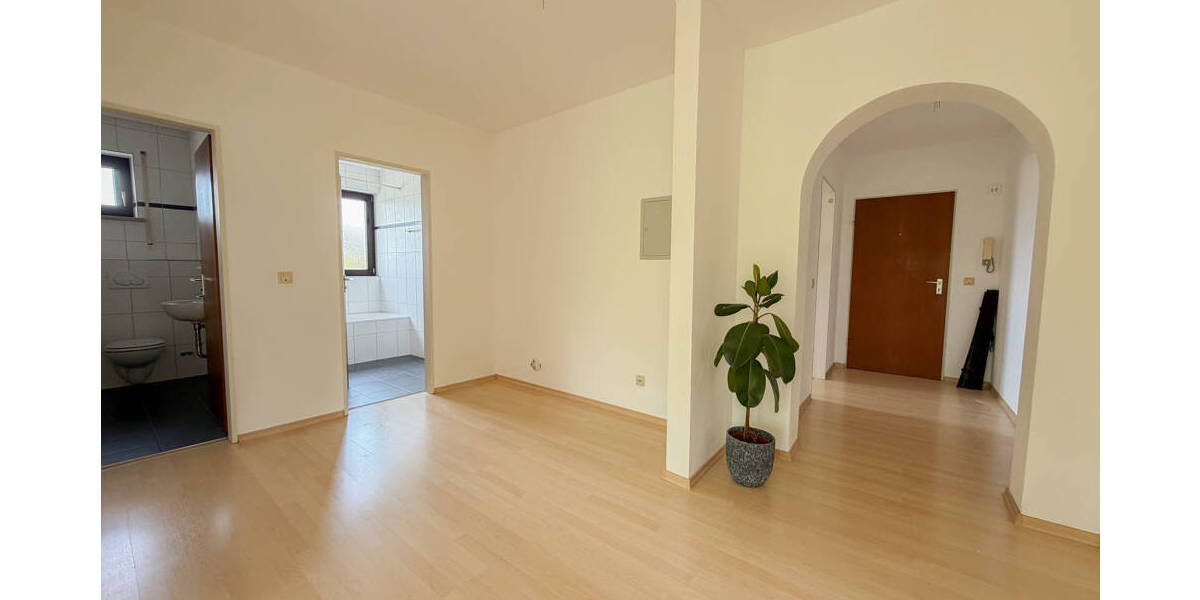 Etagenwohnung Coburg - 3 Zimmer, 93 m&sup2;, 205.000&euro; | Angebot:26358657