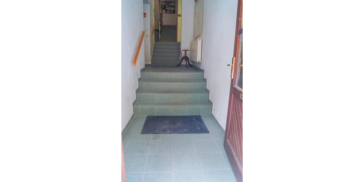 Einfamilienhaus Augustusburg - 18 Zimmer, 1.150 m&sup2;, 295.000&euro; | Angebot:26688886