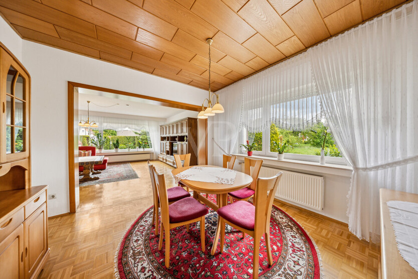 Charmantes Einfamilienhaus mit vielseitigen Nutzungsmöglichkeiten – Ideal für Mehrgenerationenwohnen 8 zimmer