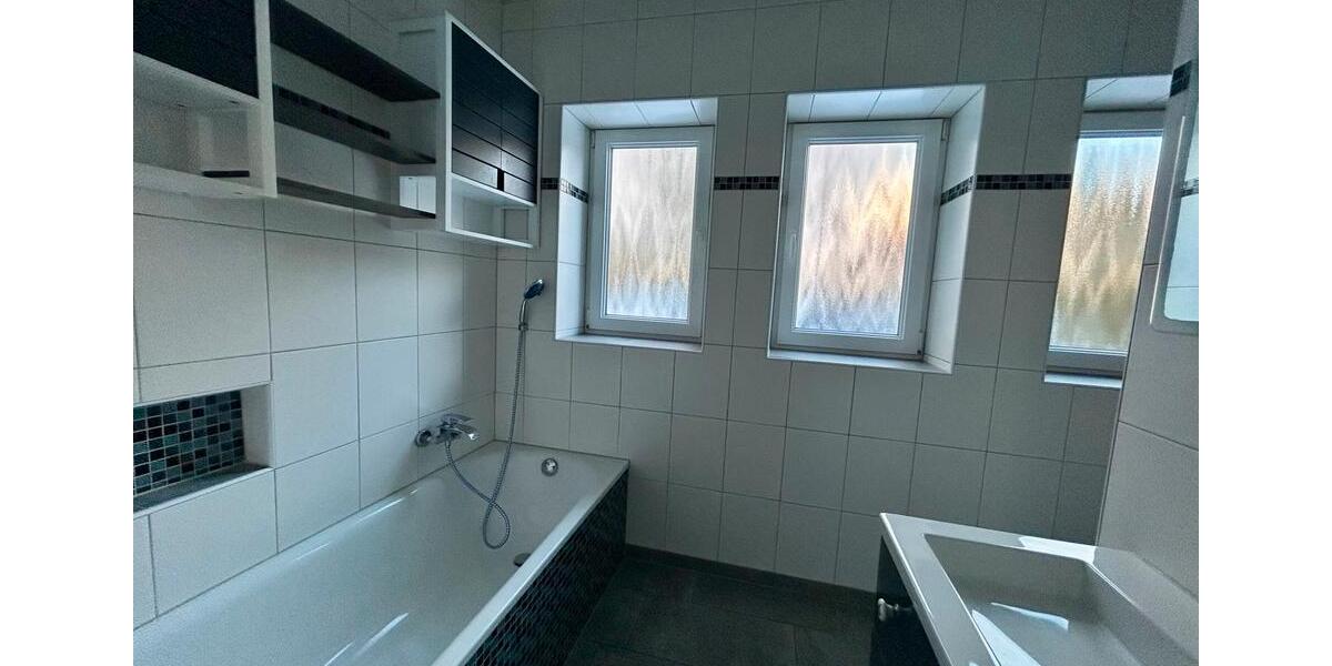 Einfamilienhaus Essen (Oldenburg) - 9 Zimmer, 437 m&sup2;, 770.000&euro; | Angebot:24374795