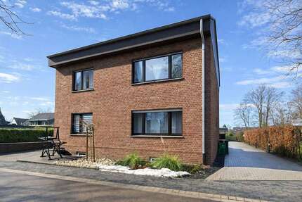 Haus Geldern - 7 Zimmer, 166 m&sup2;, 1.550&euro; | Angebot:25397085