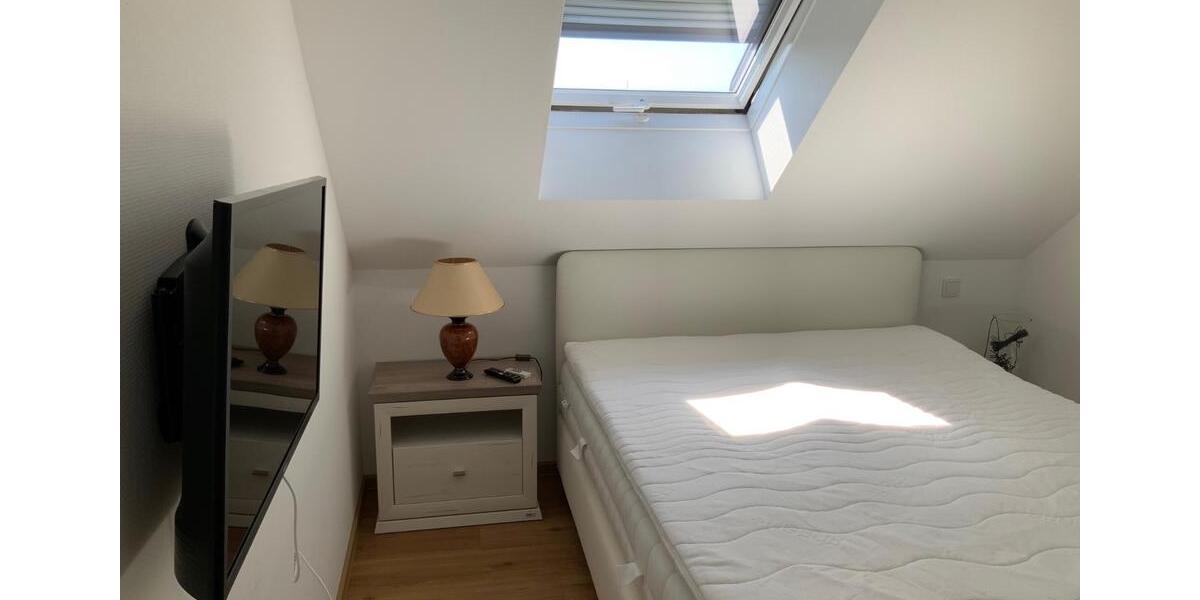 Dachgeschoßwohnung Petersberg - 2 Zimmer, 43 m&sup2;, 490&euro; | Angebot:26338592