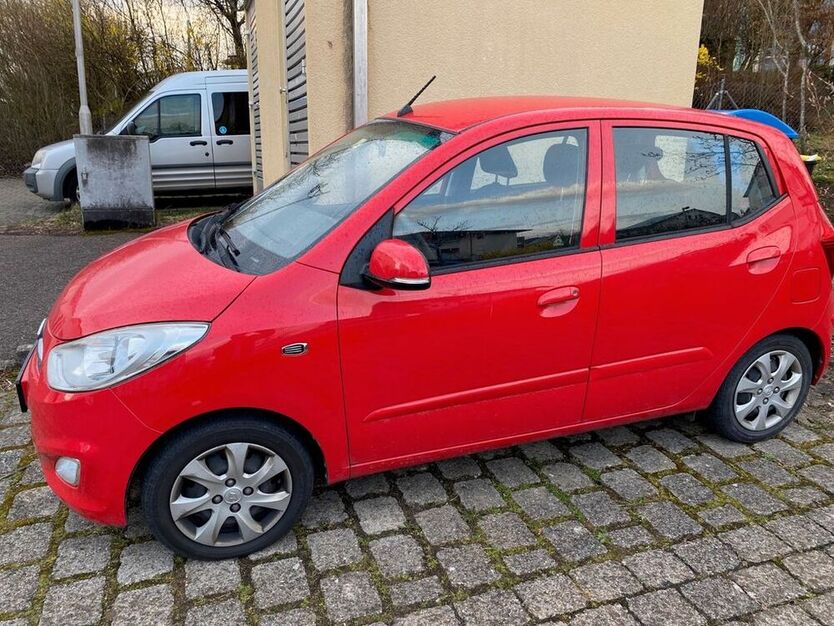 i10