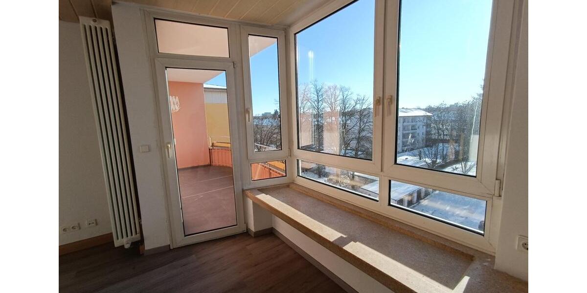 Vermieten gepflegte 5 Zimmer Doppel – Wohnung (115 m² ) im 4. OG 5 zimmer