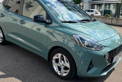 Hyundai i10 32.500 km 12.800 &euro; Stuttgart 70469