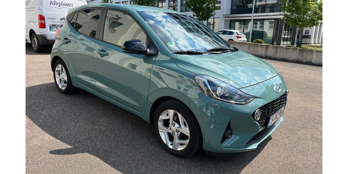 Hyundai i10 32.500 km 12.800 &euro; Stuttgart 70469