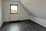 Dachgeschoßwohnung Lüneburg Ebensberg - 4 Zimmer, 105 m&sup2;, 1.450&euro; | Angebot:26282938