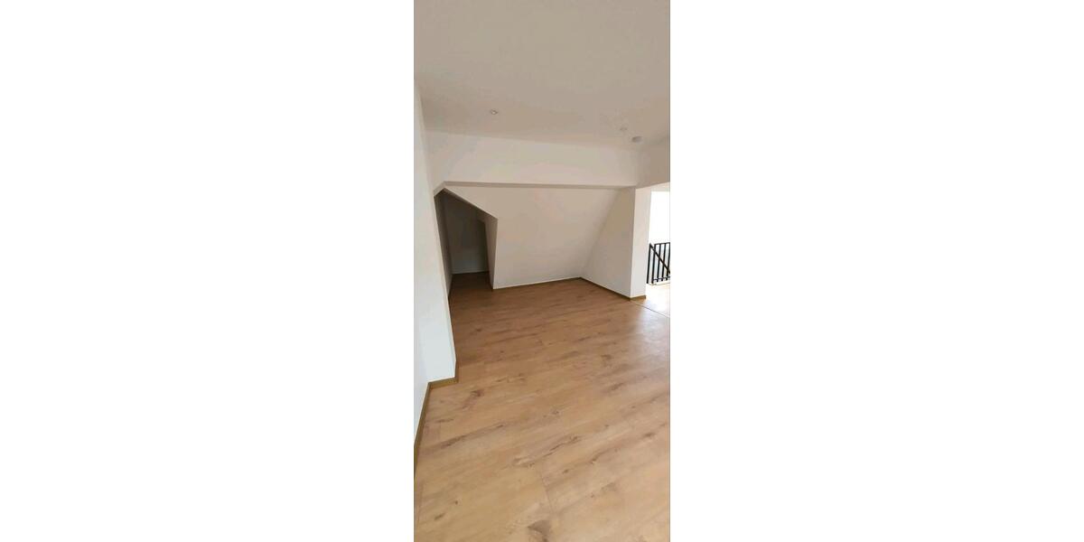 Maisonettenwohnung Neckargemünd - 5 Zimmer, 118 m&sup2;, 1.775&euro; | Angebot:26662140