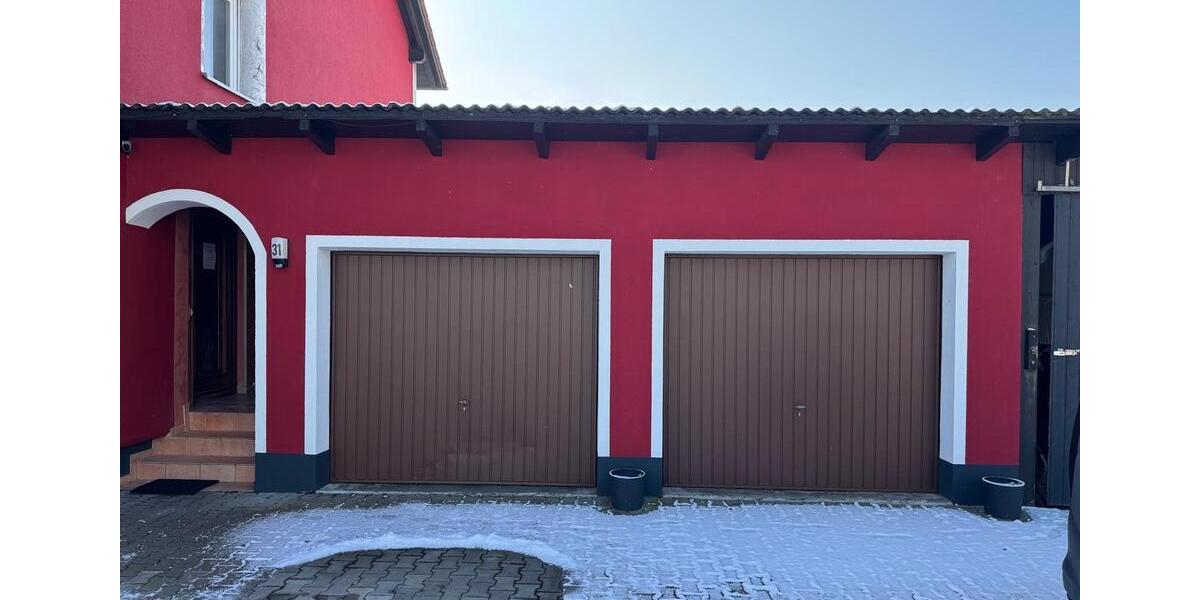 Dachgeschoßwohnung Wenzenbach - 3 Zimmer, 90 m&sup2;, 900&euro; | Angebot:25509692