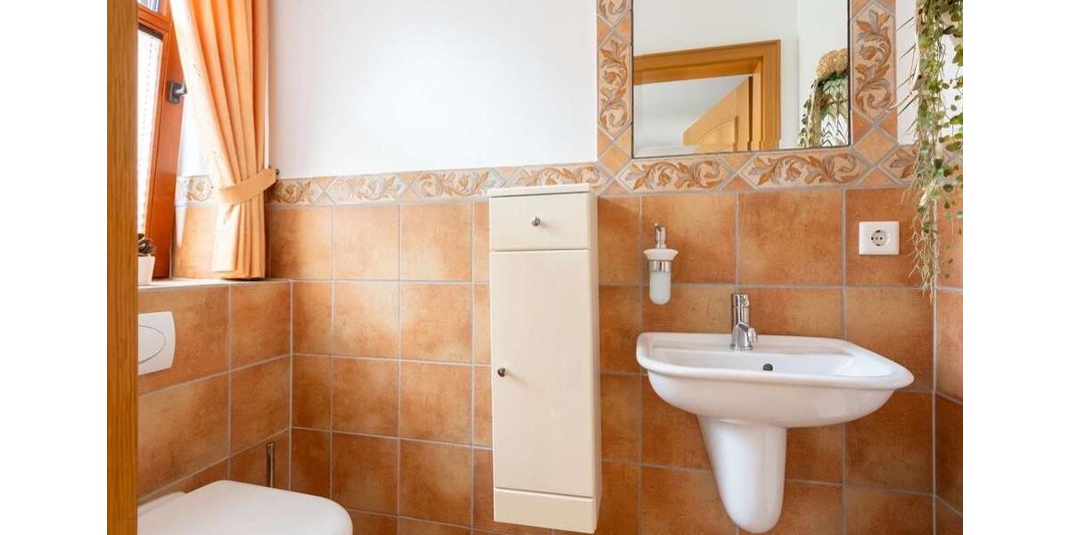 Einfamilienhaus Cappeln (Oldenburg) - 7 Zimmer, 100 m&sup2;, 349.000&euro; | Angebot:26602622