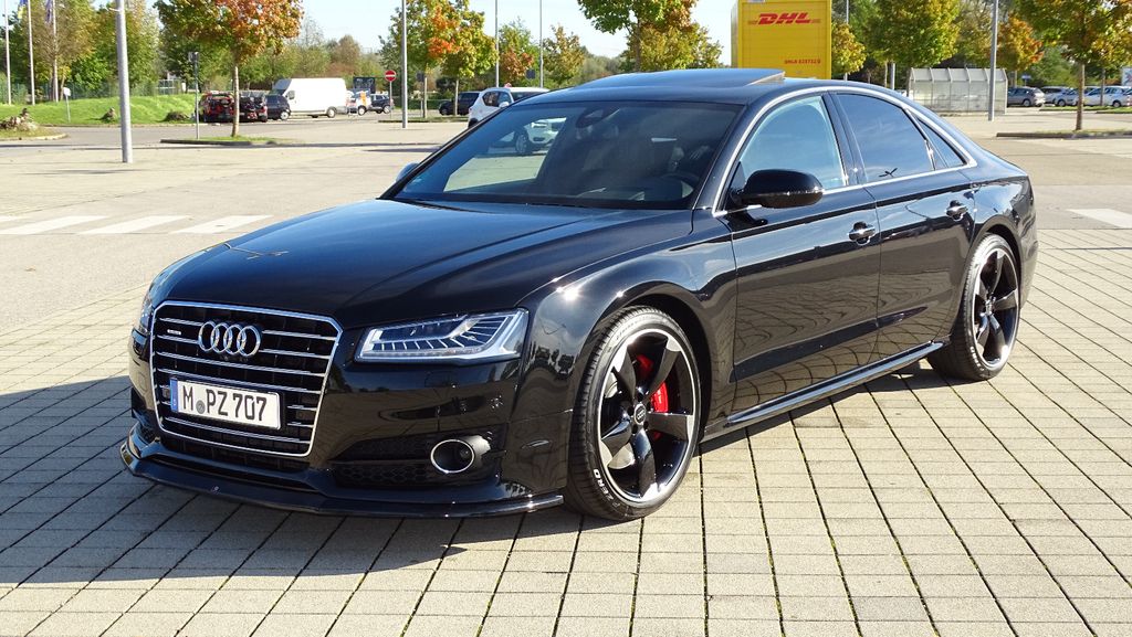 Audi A8 169.000 km 35.900 &euro; München 81243