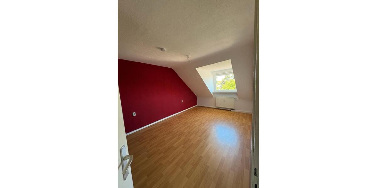 Dachgeschoßwohnung Speyer - 3 Zimmer, 77 m&sup2;, 860&euro; | Angebot:26678193