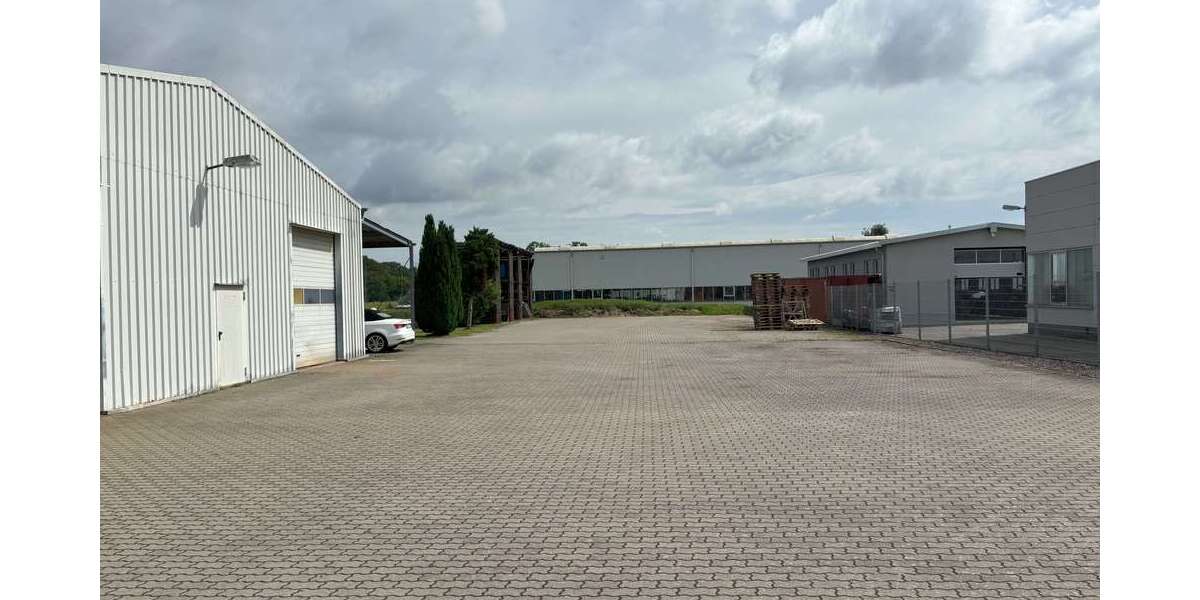 Halle in Genthin 2.500 € 413 m² zimmer