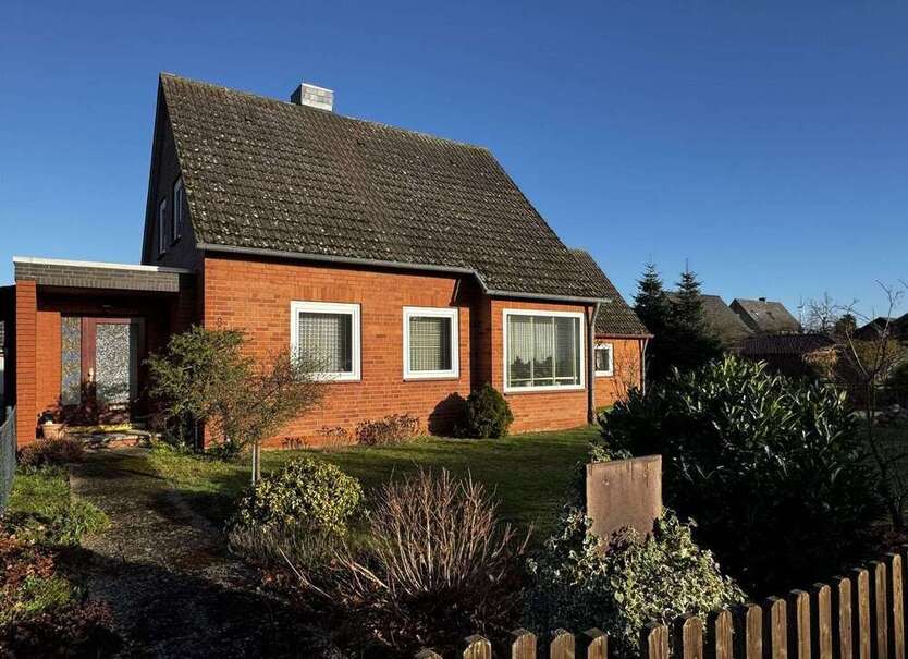 Haus zum Kaufen in Wustrow 160.000 € 141.97 m²