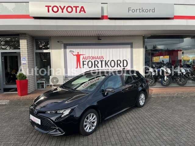 Toyota Corolla 14.980 km 27.980 &euro; Bielefeld 33689