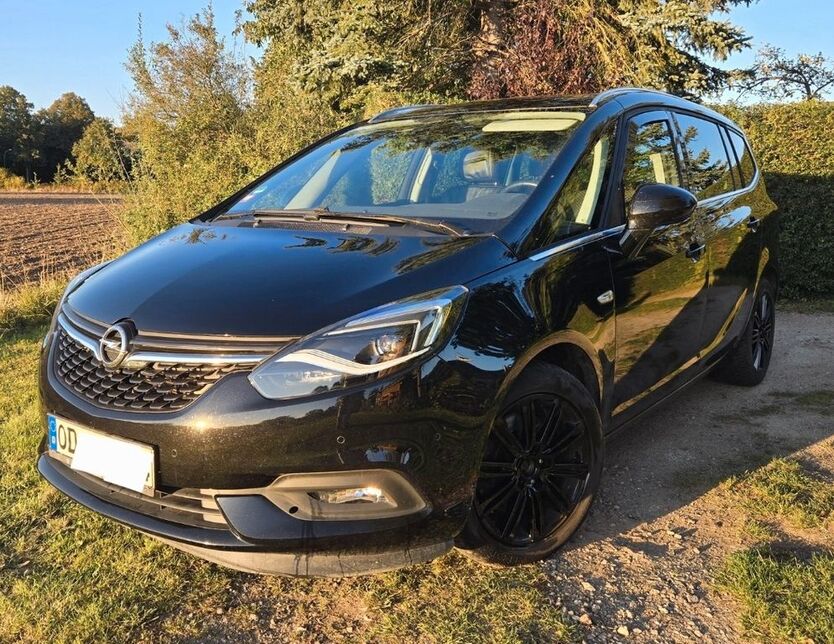 Opel Zafira 81.000 km 14.400 € Wakendorf I 23845