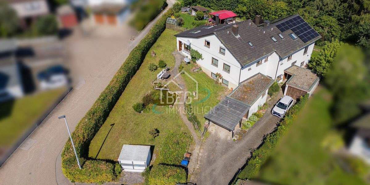 Doppelhaushälfte mit großem Garten in ruhiger Wohnlage 4 zimmer