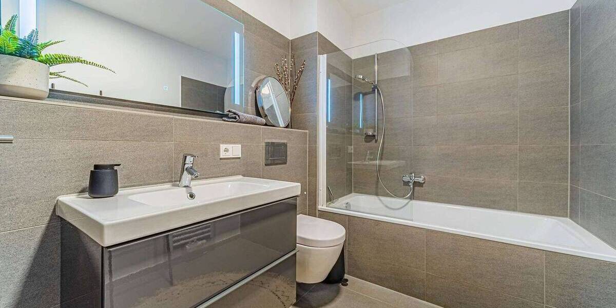 Etagenwohnung Frankfurt am Main Niederrad - 2 Zimmer, 60 m&sup2;, 2.200&euro; | Angebot:26289463