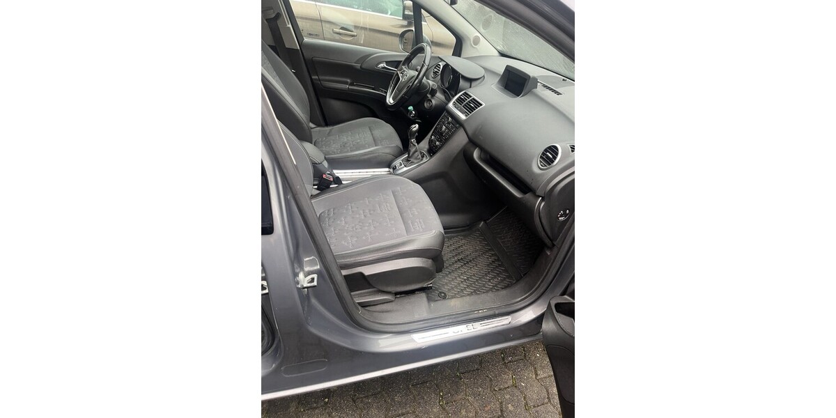 Opel Meriva B 105.000 km 6.500 &euro; Ruppertshofen 73577