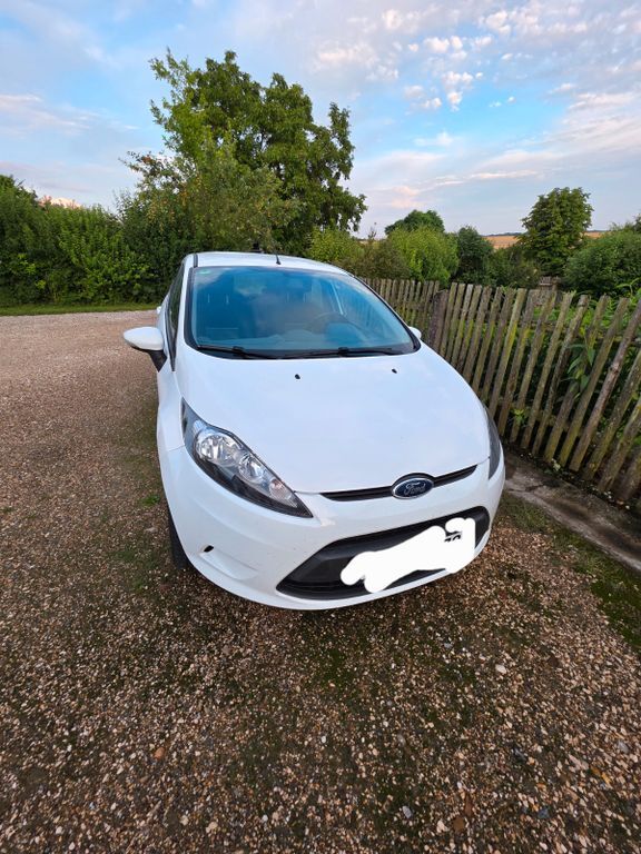 Ford Fiesta 175.000 km 2.799 € Thalmassing 93107