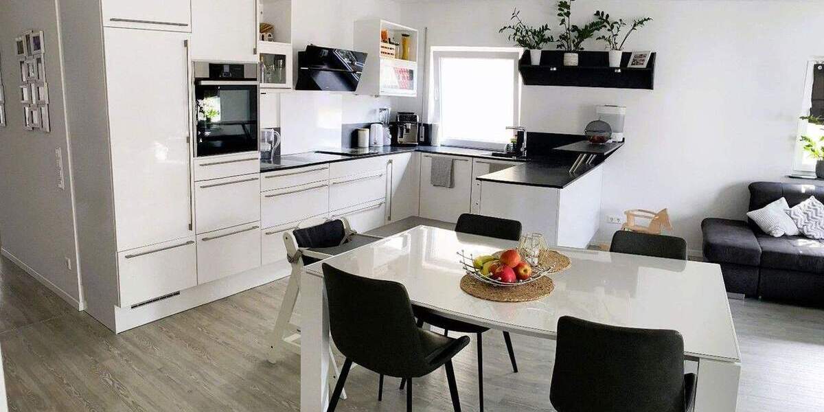 Etagenwohnung Eningen unter Achalm Eningen - 4 Zimmer, 118 m&sup2;, 560.000&euro; | Angebot:24234858
