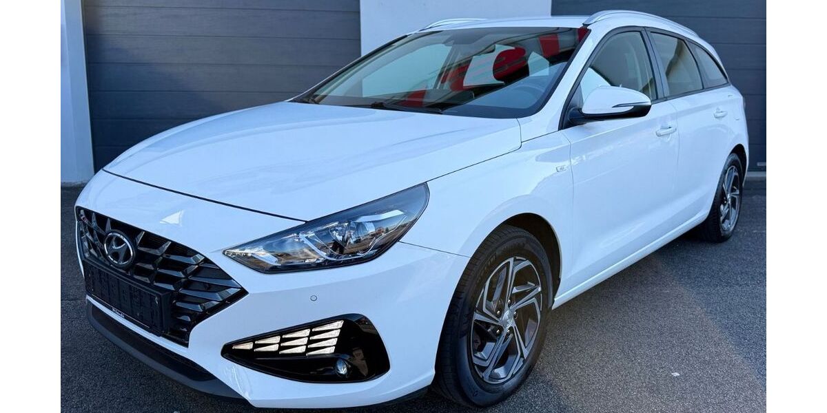 Hyundai i30 120.000 km 14.590 &euro; Niederprüm 54595
