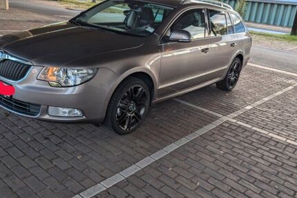 Skoda Superb 178.000 km 7.999 &euro; Bremen 28309