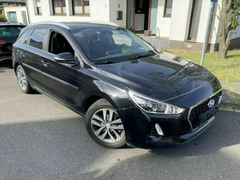 Hyundai i30 1.6CRDi Aut.Navi.Klima.Temp.Kam.EU6.GARANTIE 60.000 km 15.000 € Erftstadt 50374