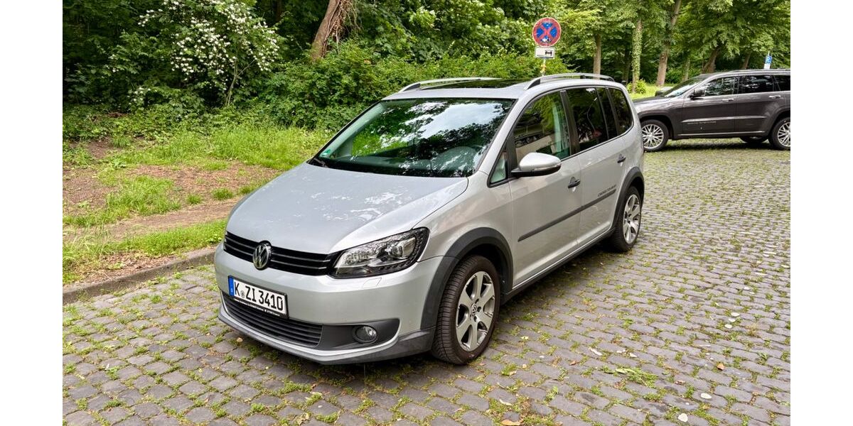 VW Touran 299.000 km 8.000 &euro; Köln 50827