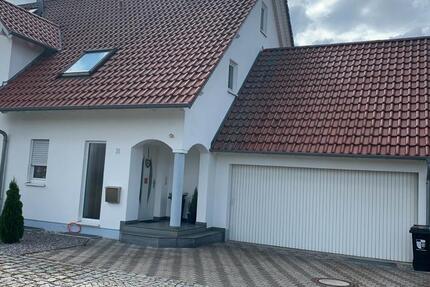 Haus Wehringen - 6 Zimmer, 165 m&sup2;, 2.100&euro; | Angebot:26634665